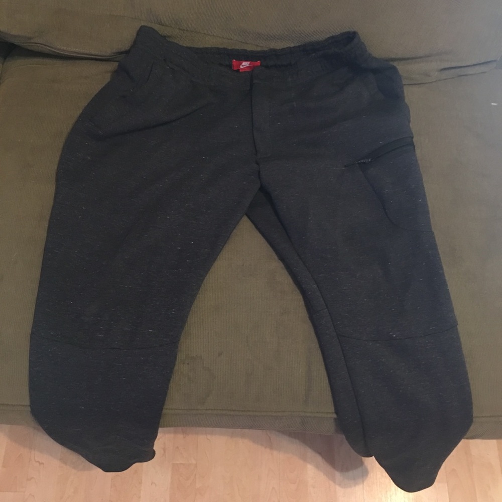 Nike joggers Size 3XL . (Fit to size)